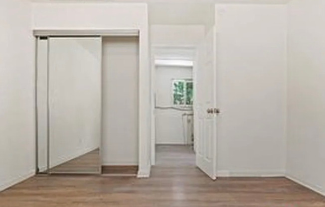 1124 PARKSIDE