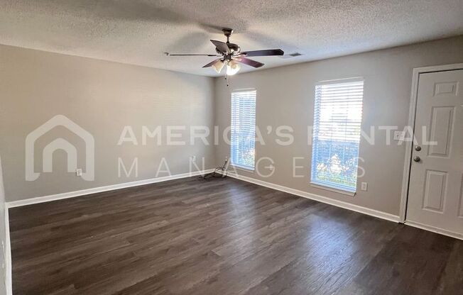 2 beds, 2 baths, $1,400