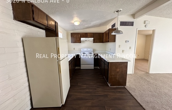 3020 N Balboa Ave