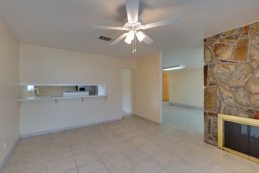 3 beds, 2 baths, $1,700