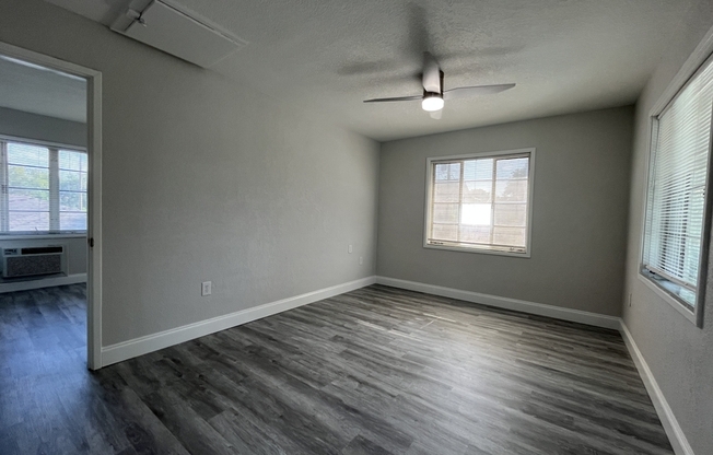 2307 FORMOSA AVE