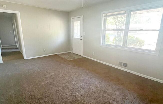 Spacious Family 3-Bedroom Home - Move in by 10/30/24 and get $100 GC