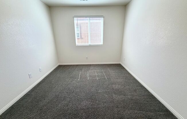 4 beds, 1.5 baths, $2,700