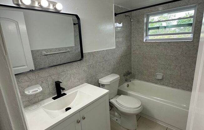 1 bed, 1 bath, $1,575, Unit 102