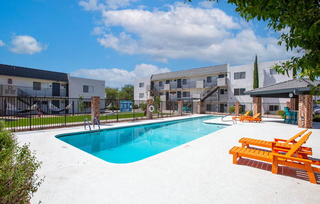 Pool at The Link at 4th Ave Apartments