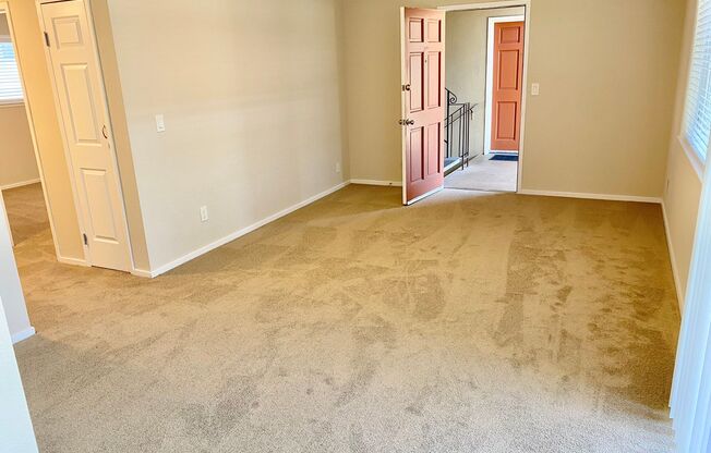 Sunny Terra Linda 2bed/1.5bath, Parking! Storage! Pool! - PROGRESSIVE