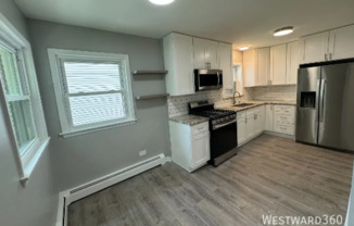 3249 N KEELER