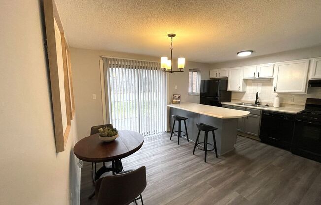 2 beds, 1 bath, 1,187 sqft, $1,125