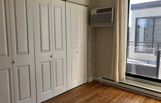 2 beds, 1.5 baths, 647 sqft, $4,400, Unit 616