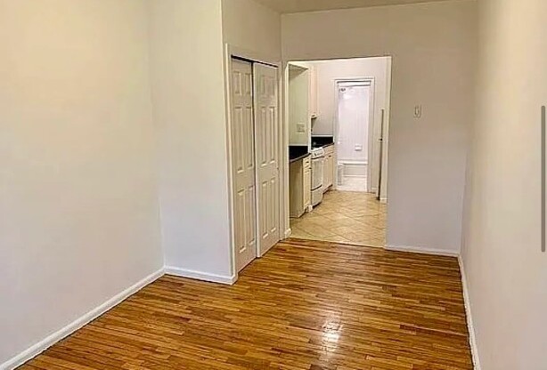 258 E 78 ST