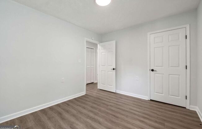 3 beds, 1 bath, $1,595