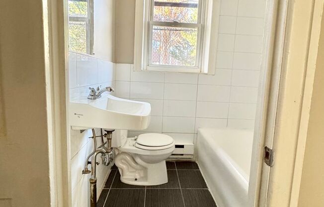 1 bed, 1 bath, 500 sqft, $895, Unit K-01