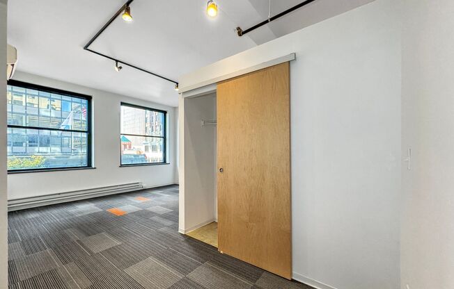 Studio, 1 bath, 395 sqft, $730, Unit 503