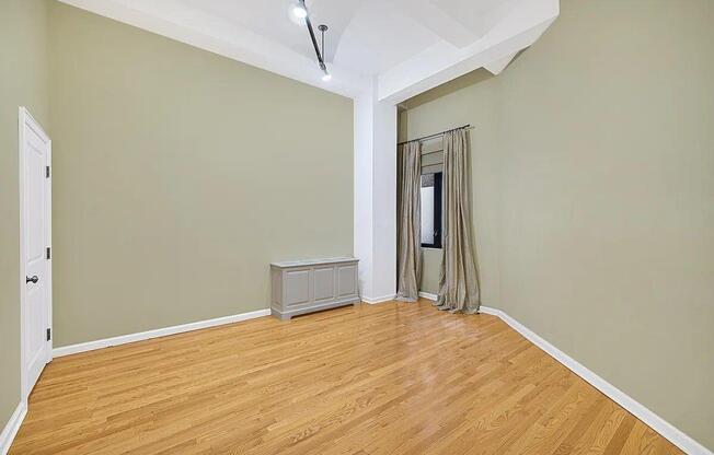 254 Park Ave S