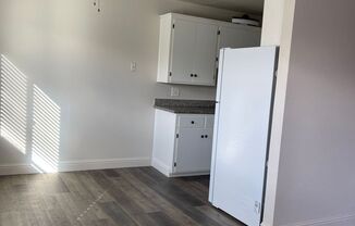 2 beds, 1 bath, 800 sqft, $1,500, Unit 38