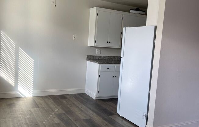 2 beds, 1 bath, 800 sqft, $1,500, Unit 38