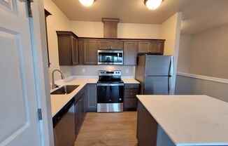 2 beds, 2 baths, 1,100 sqft, $1,950