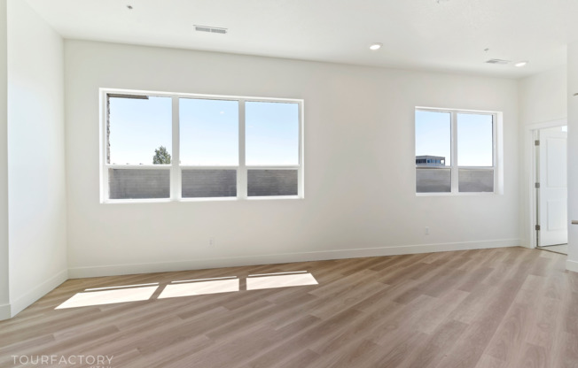 1 bed, 1 bath, $1,200, Unit 111