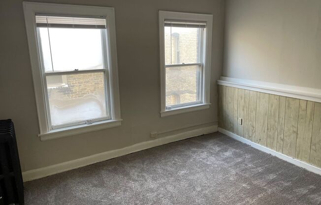 1 bed, 1 bath, $825, Unit 31