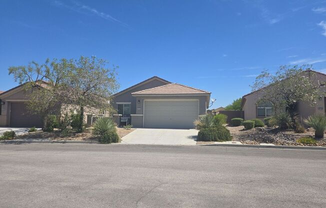 3-bedroom, 2-bath home located in a cul-de-sac in desirable Anthem Highlands.