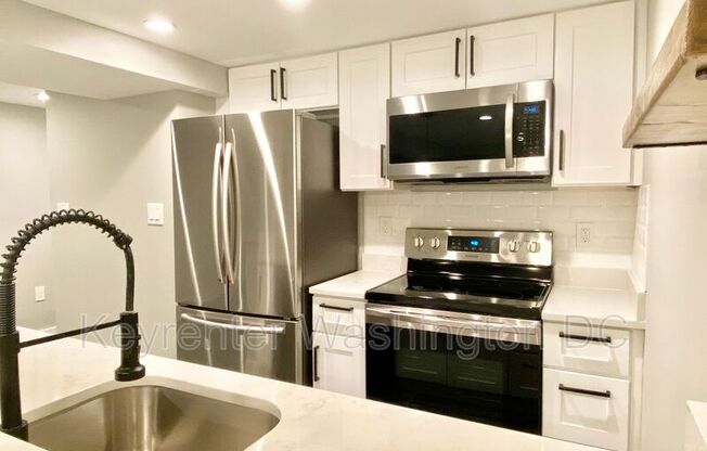 1618 Gales St, NE Unit B