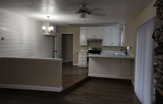 3 beds, 2 baths, $2,300