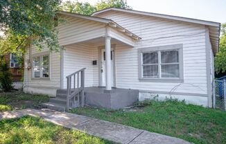 3 beds, 1 bath, $1,435