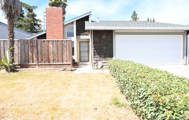 Nice Single Family House in San Jose with 2 bedrooms 2 bathrooms.  1227 Spokane Dr San Jose, CA 95122