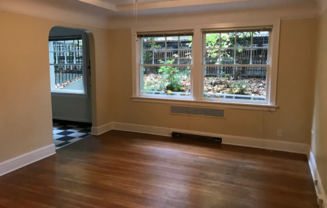 Flanders Apartments