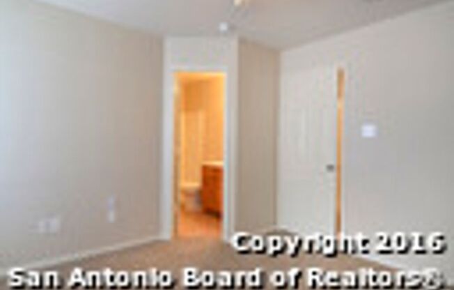 3 beds, 2.5 baths, $1,195, Unit UNIT 2