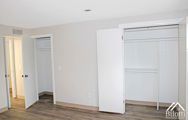 3 beds, 2 baths, 1,104 sqft, $1,925, Unit 262-11