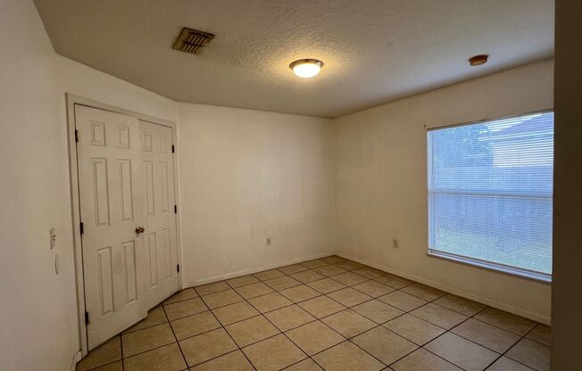 3 beds, 2 baths, $1,890, Unit OSCEOLA