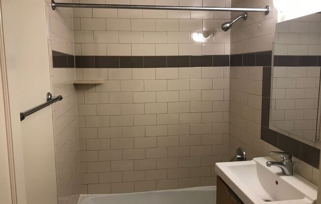 Studio, 1 bath, 460 sqft, $2,200