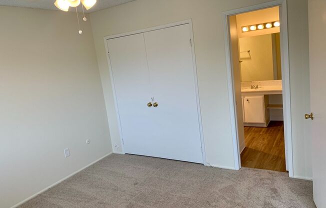 1 bed, 1 bath, 525 sqft, $2,215, Unit 12