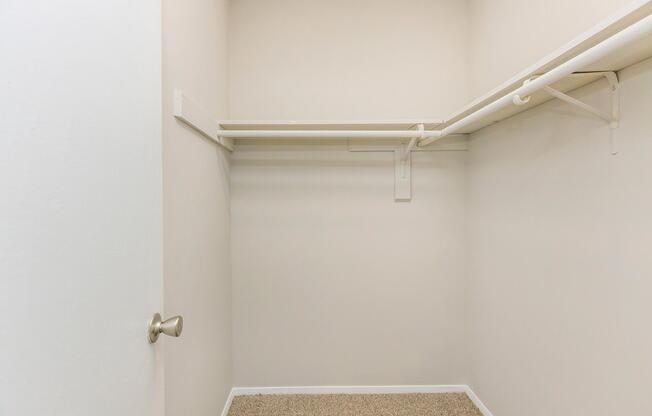 SPACIOUS WALK-IN CLOSETS