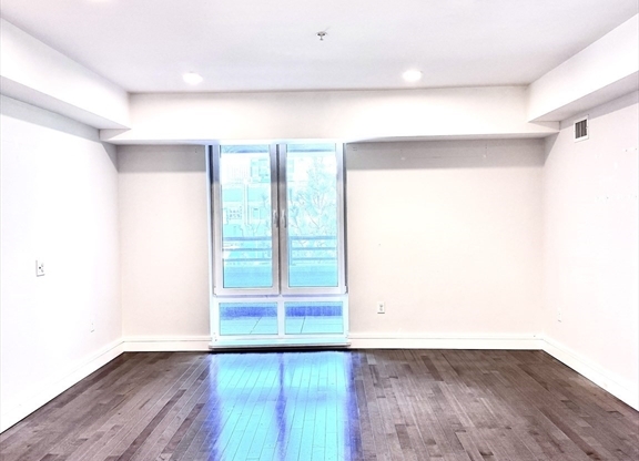 1 bed, 1 bath, 743 sqft, $2,650, Unit 402