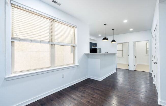 3 beds, 2 baths, 150 sqft, $1,975, Unit 1409-304