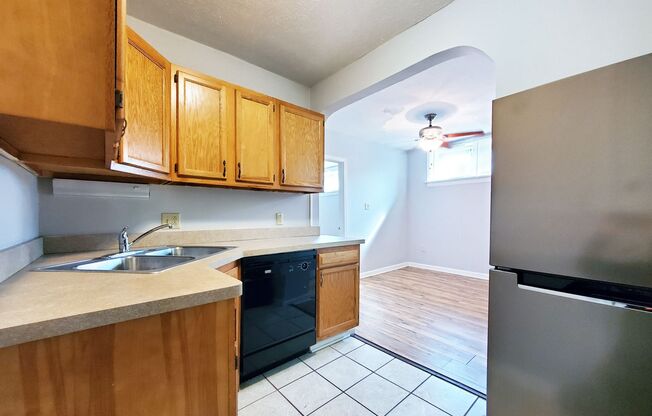 1 bed, 1 bath, 700 sqft, $949