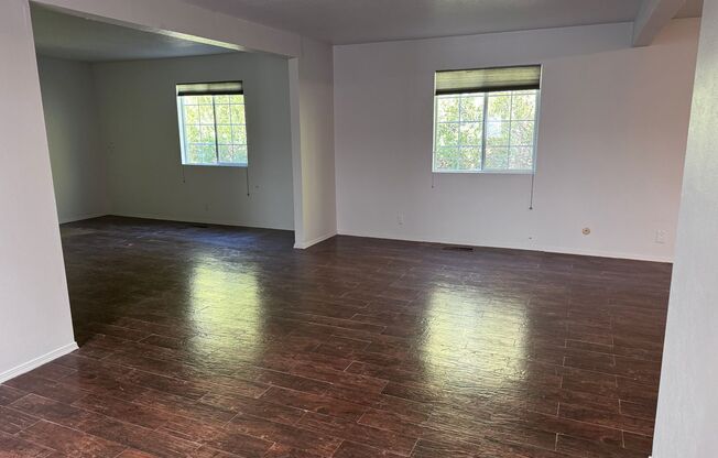 3 Bedroom, 2 Bathroom Home in Near Lomas & Tramway