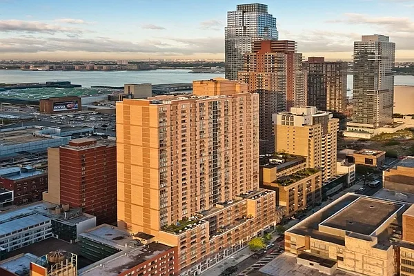 Studio, 1 bath, $4,895, Unit 18G