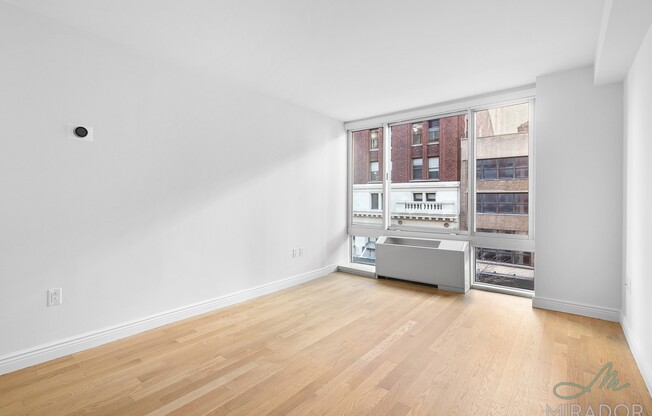 1 bed, 1 bath, $6,400, Unit 910