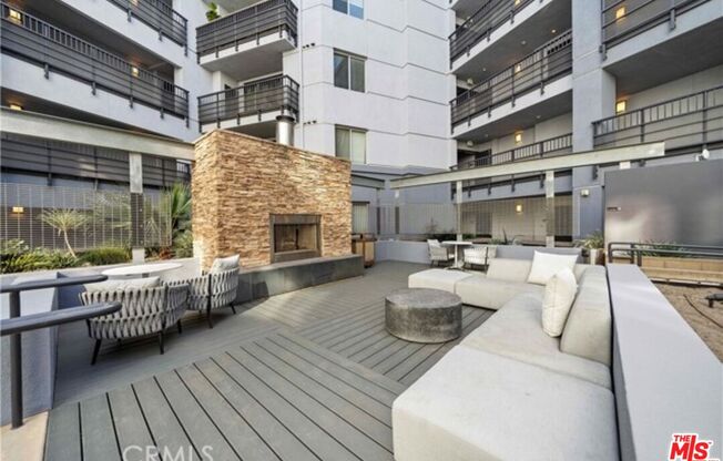 2 beds, 2 baths, 1,330 sqft, $3,600, Unit 510