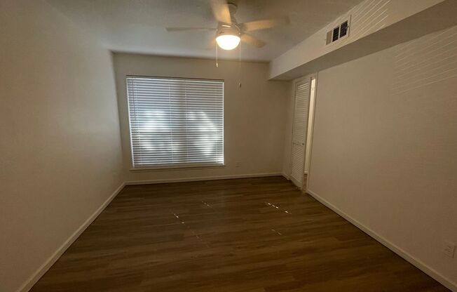 2 beds, 2 baths, 1,300 sqft, $1,800, Unit RRO-205