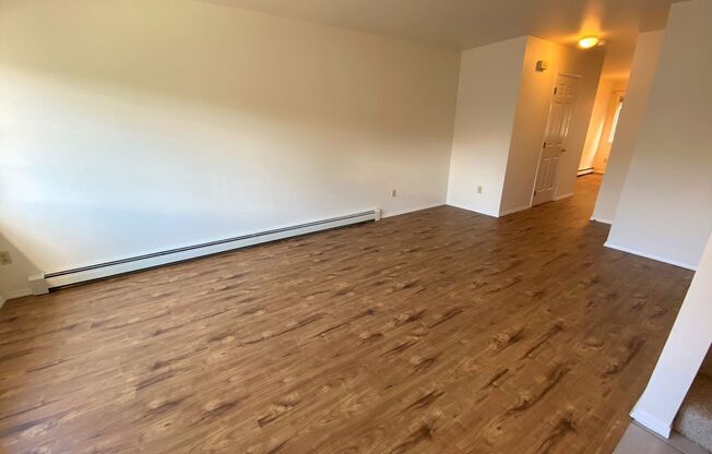 2 Bed 1.5 Bath Condo! W/S/G/Lawn Care Included!