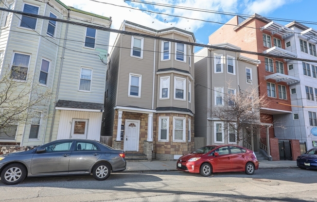 64 BREMEN ST