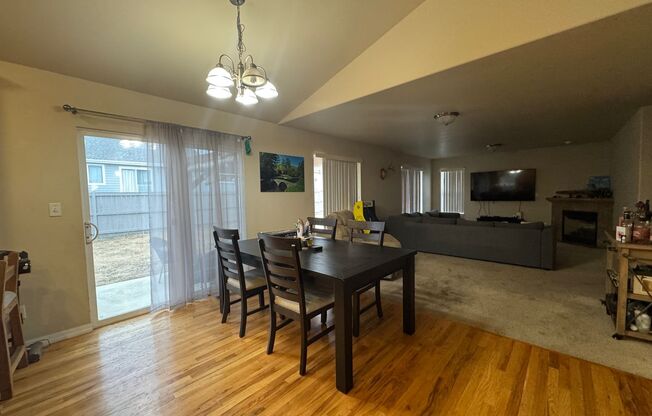 Beautiful 5 Bedroom home in Wellington