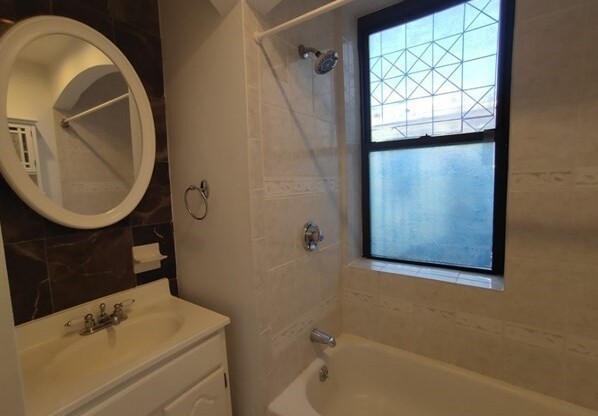 1415 Commonwealth Ave #304