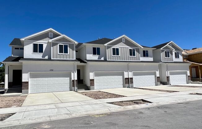 BEAUTIFUL RECENTLY BUILT TOWNHOMES FOR RENT - AVAILABLE NOW