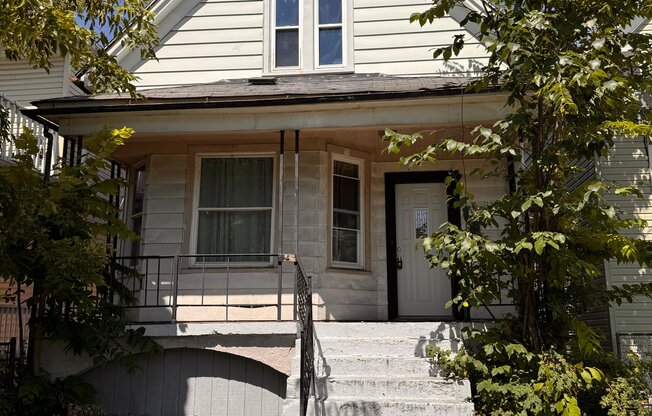 2308 W BURNHAM ST