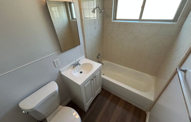 Studio, 1 bath, 392 sqft, $1,400, Unit 832 #06